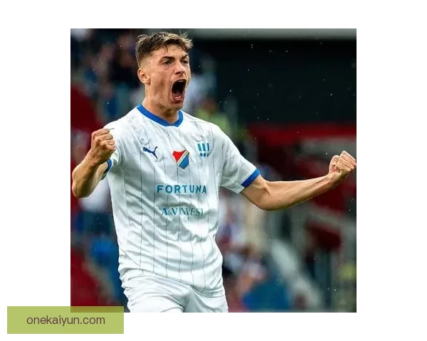 足球新星持续提升 近期表现备受关注