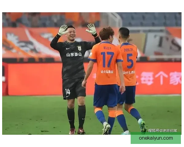 足球主场更迭：多支球队近期调整主场安排，赛事组织与球迷体验面临新挑战