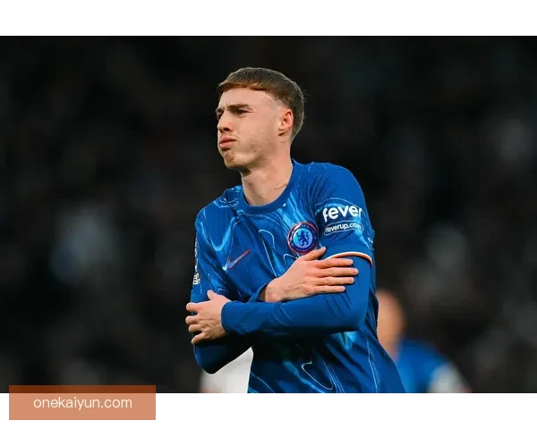 范戴克称赞安萨接班潜力，称其具备顶级中卫成长特质